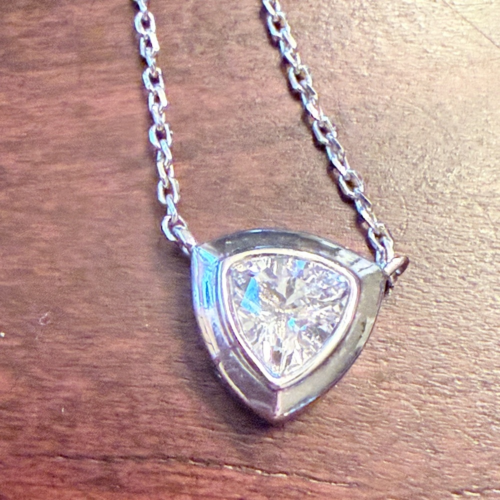Kendra Scott Silver Layered Crystal Triangle Necklace NWT - Picture 10 of 15